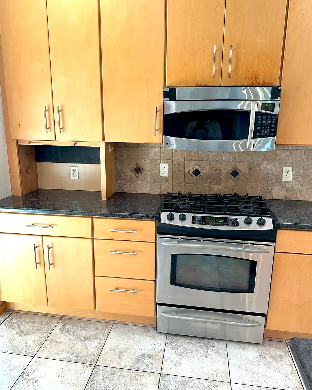 capital_construction_iowa_window_kitchen_18